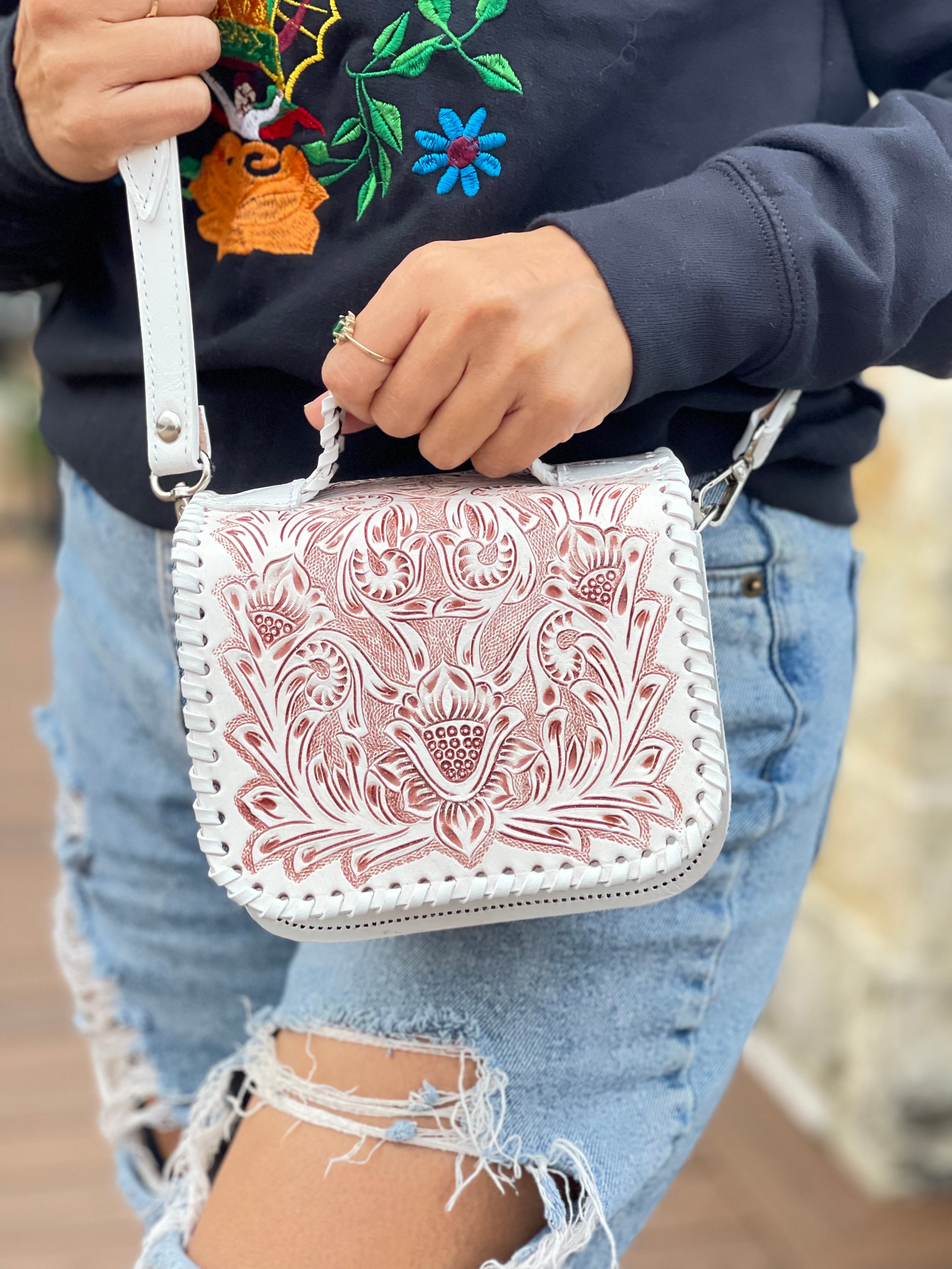 MINI VICTORIA HANDBAG - ANTIQUE WHITE
