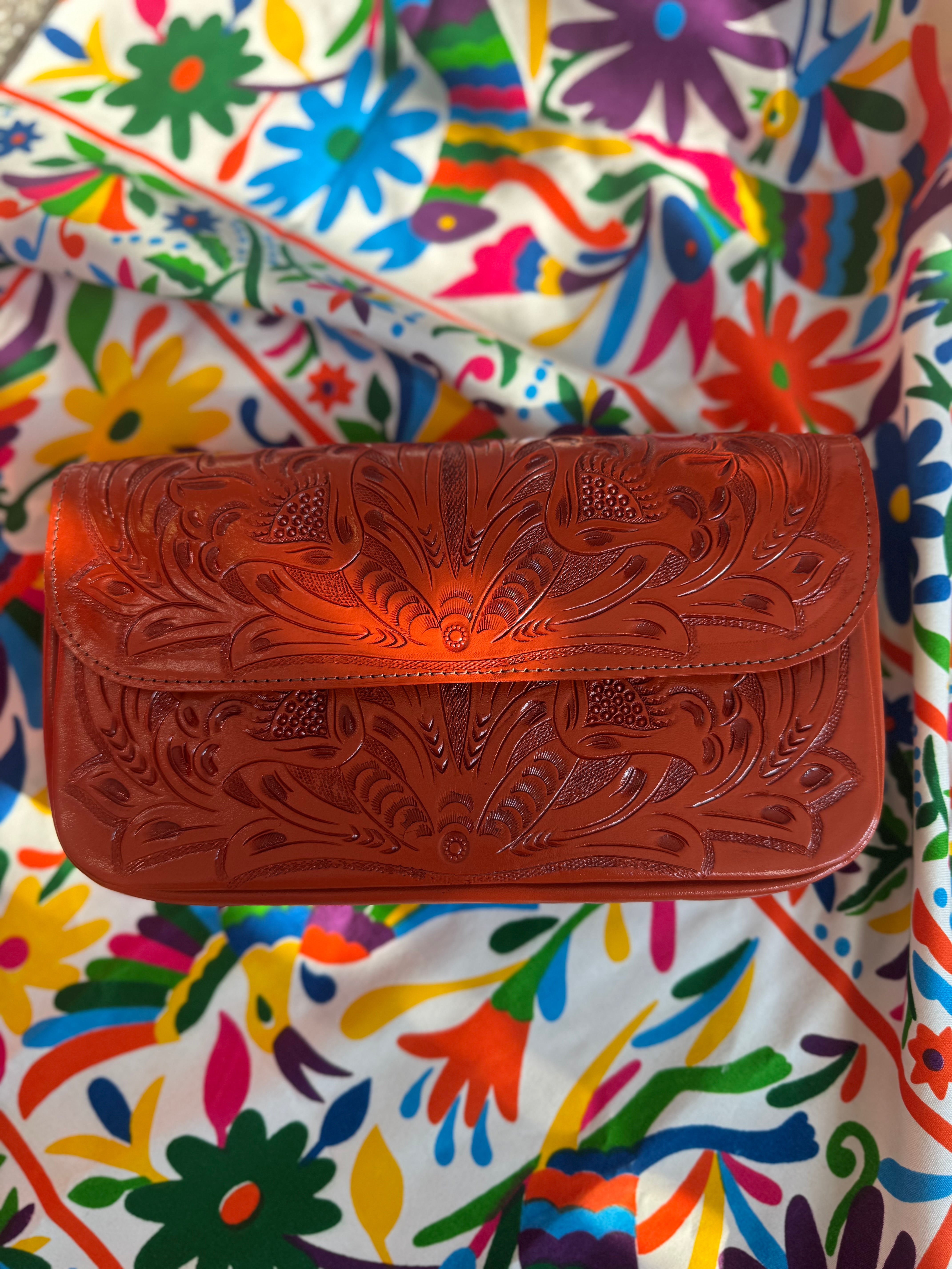 MIA HANDBAG - CHEDRON