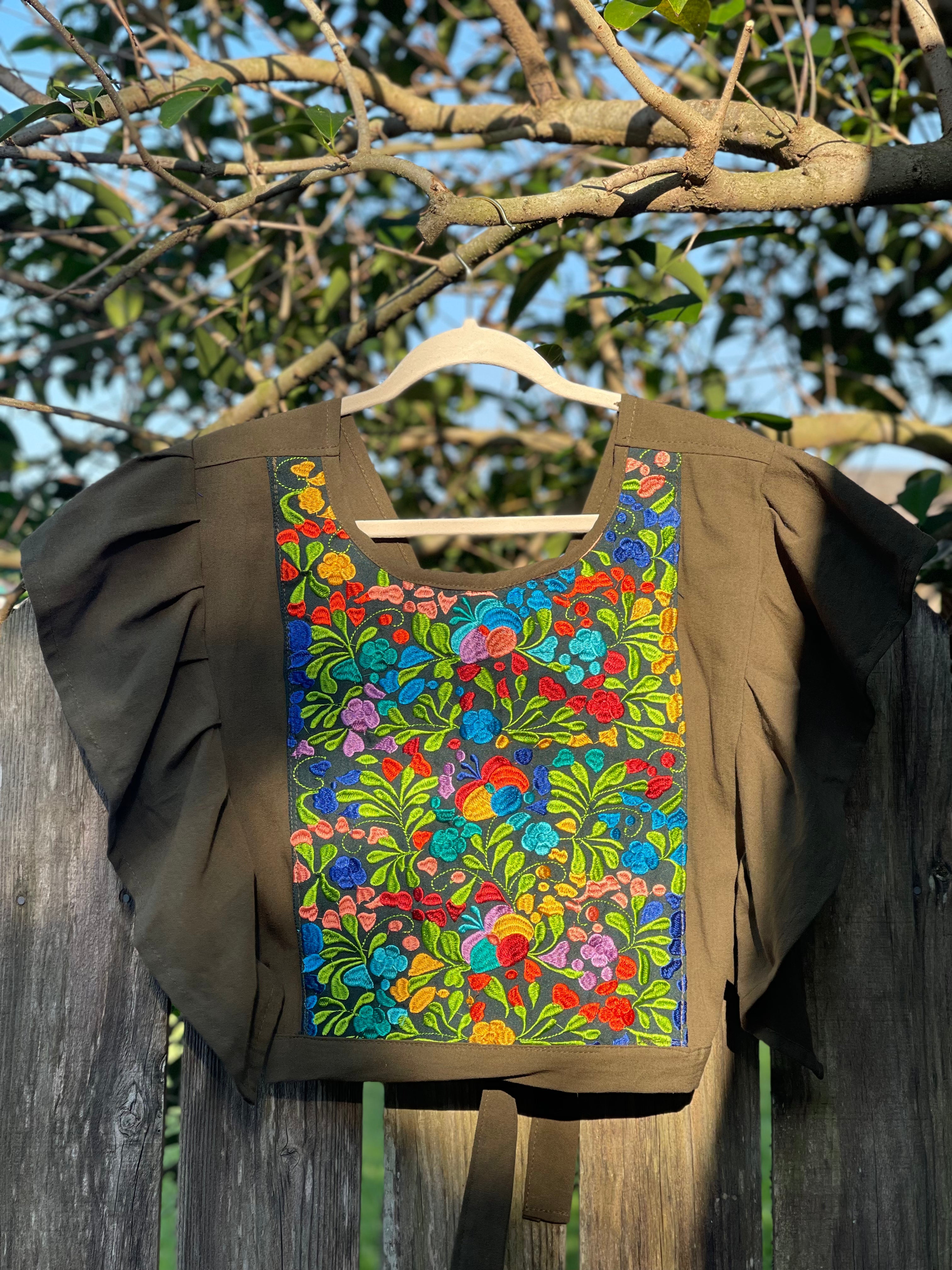 MIL FLORES - CROP TOP