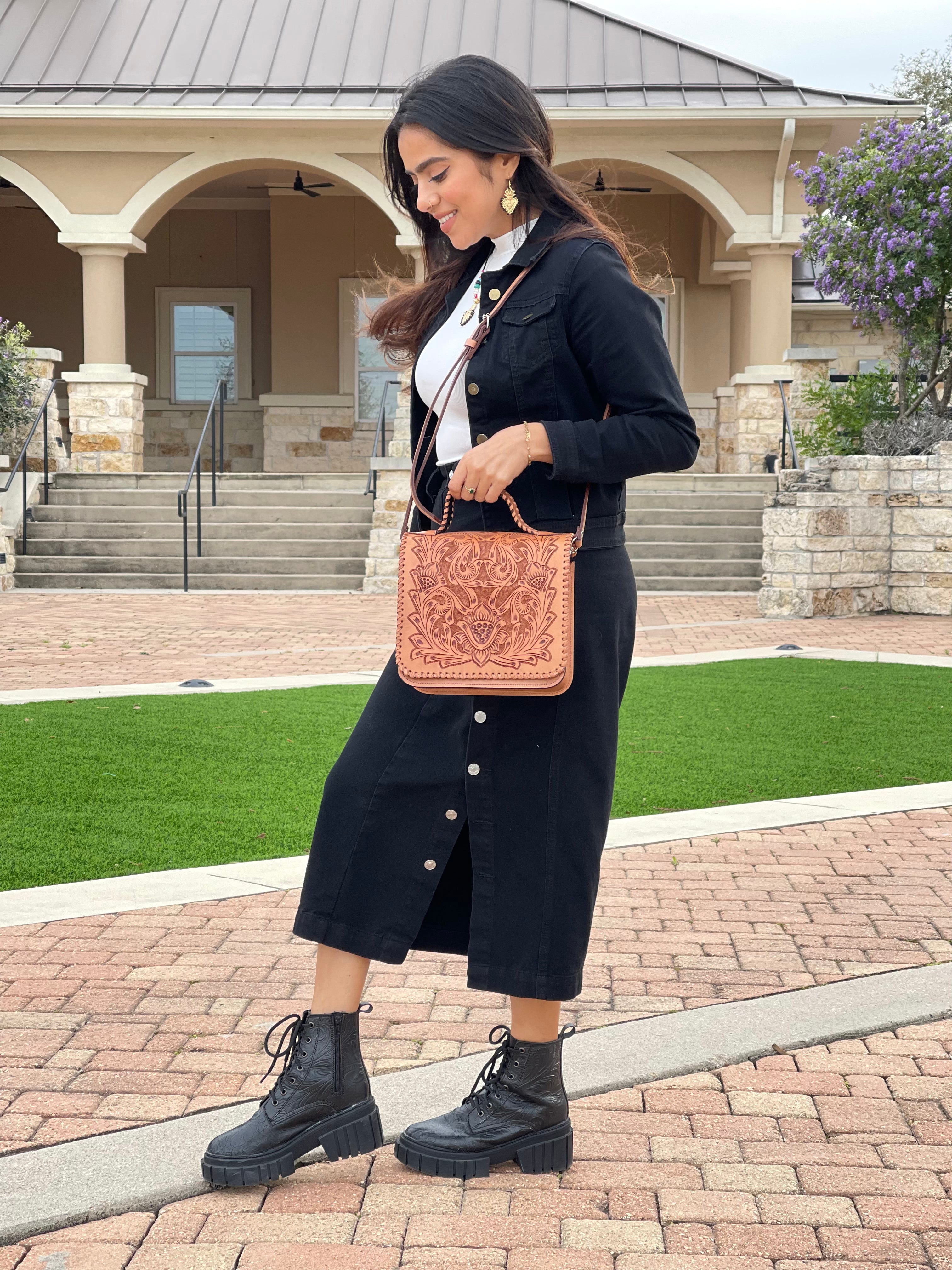 VICTORIA HANDBAG - TAN **PREORDER**