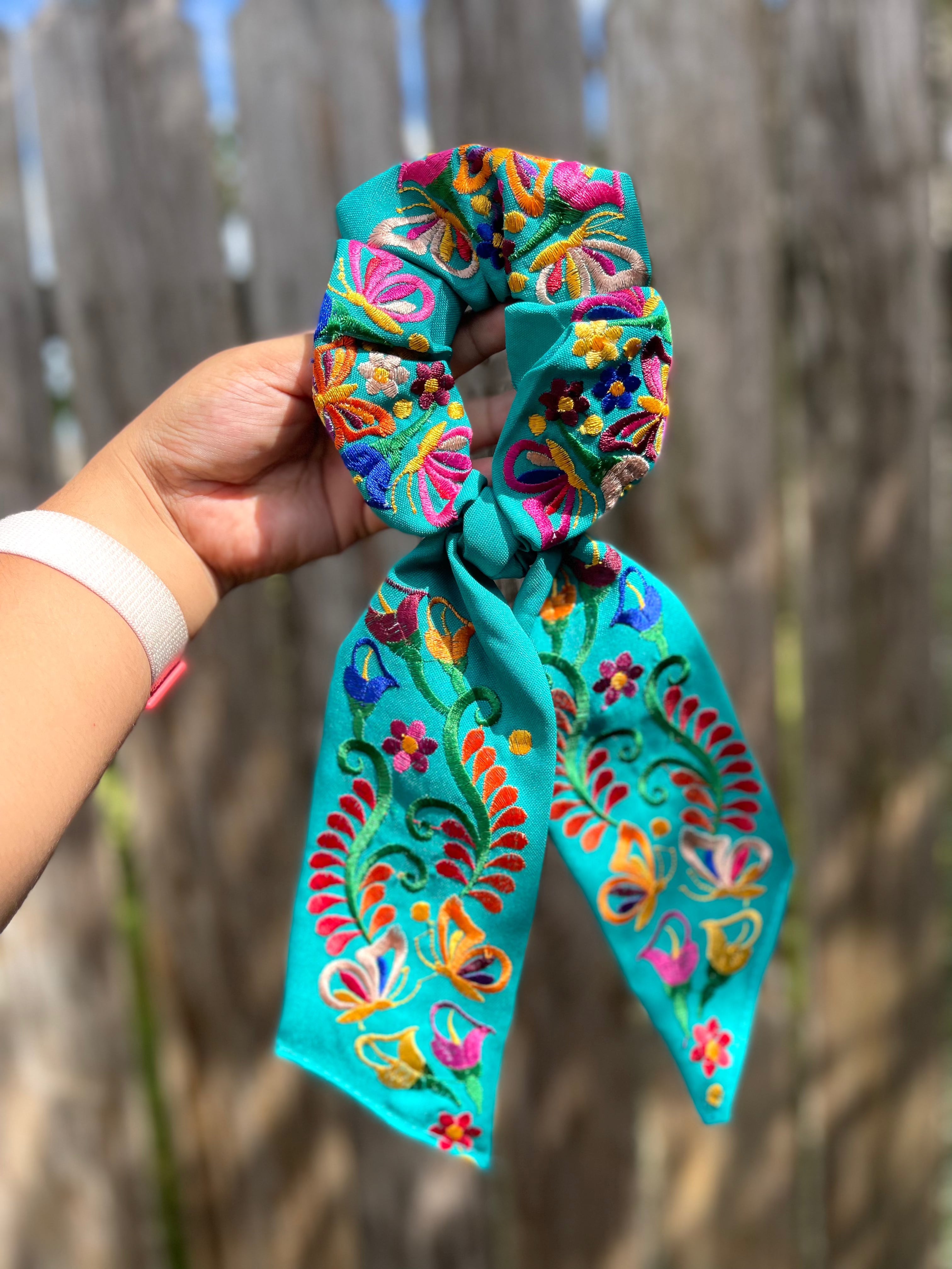 EMBROIDERED SCRUNCHIE BOWS - LARGE