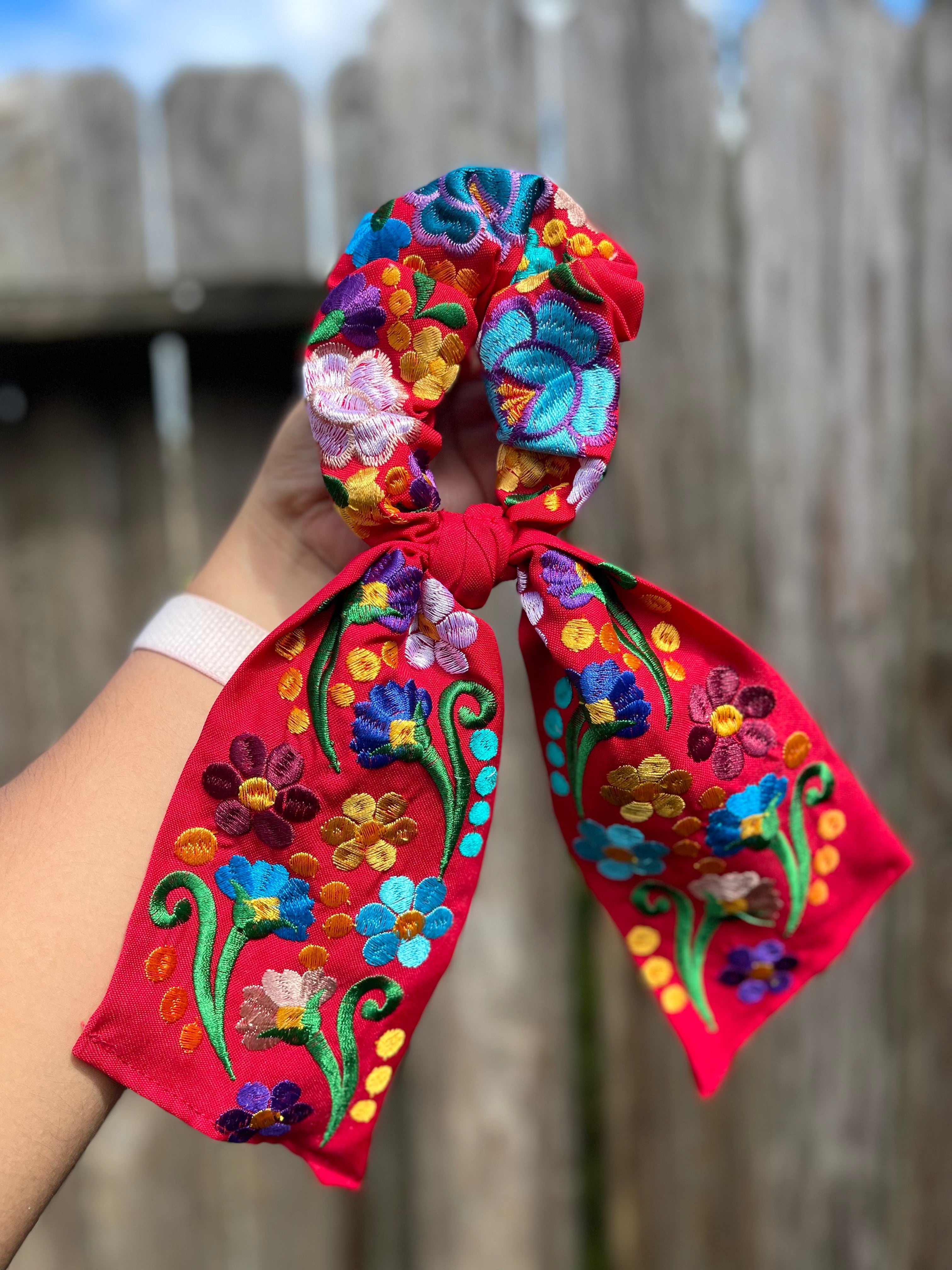 EMBROIDERED SCRUNCHIE BOWS - LARGE