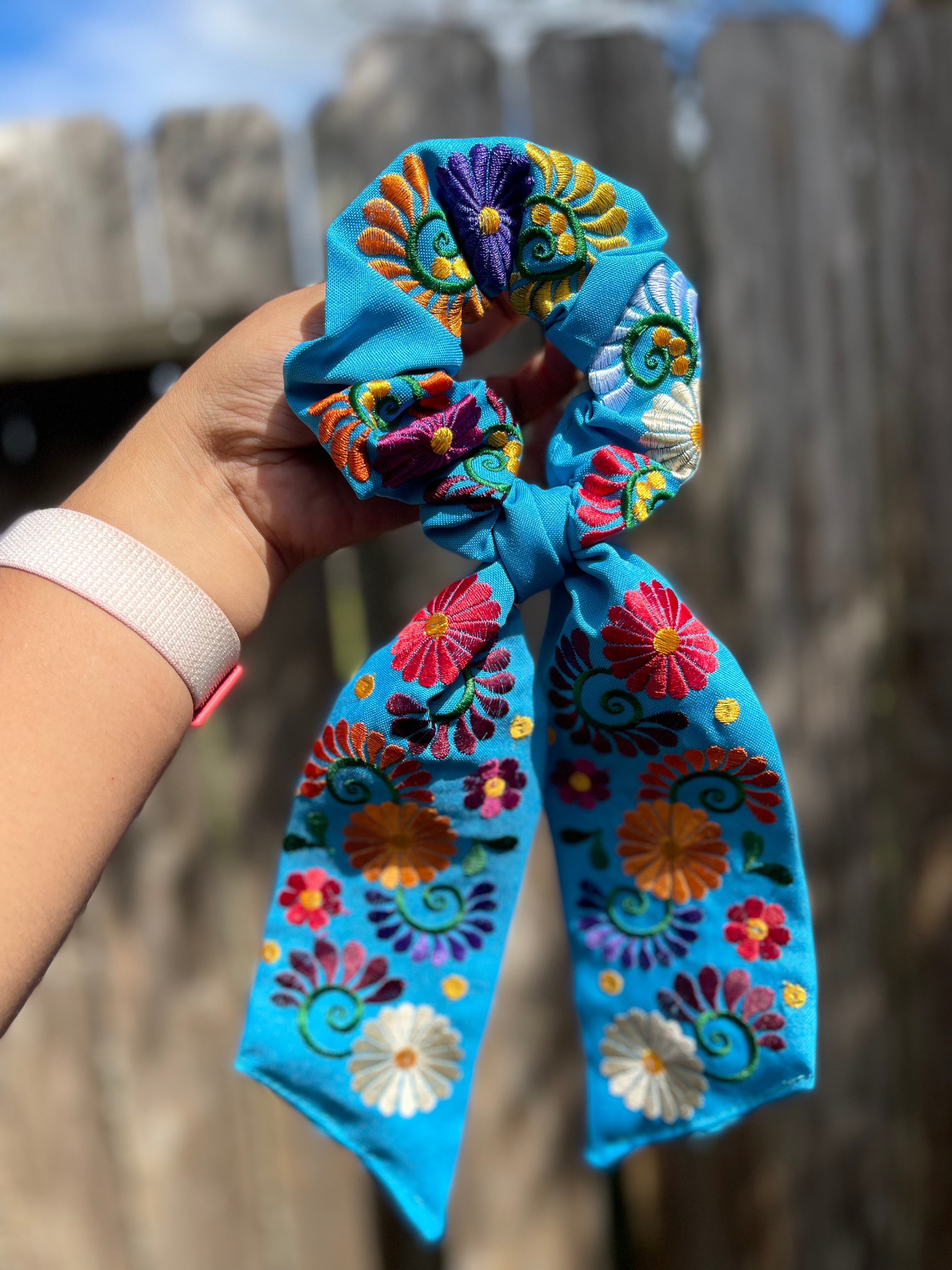 EMBROIDERED SCRUNCHIE BOWS - LARGE