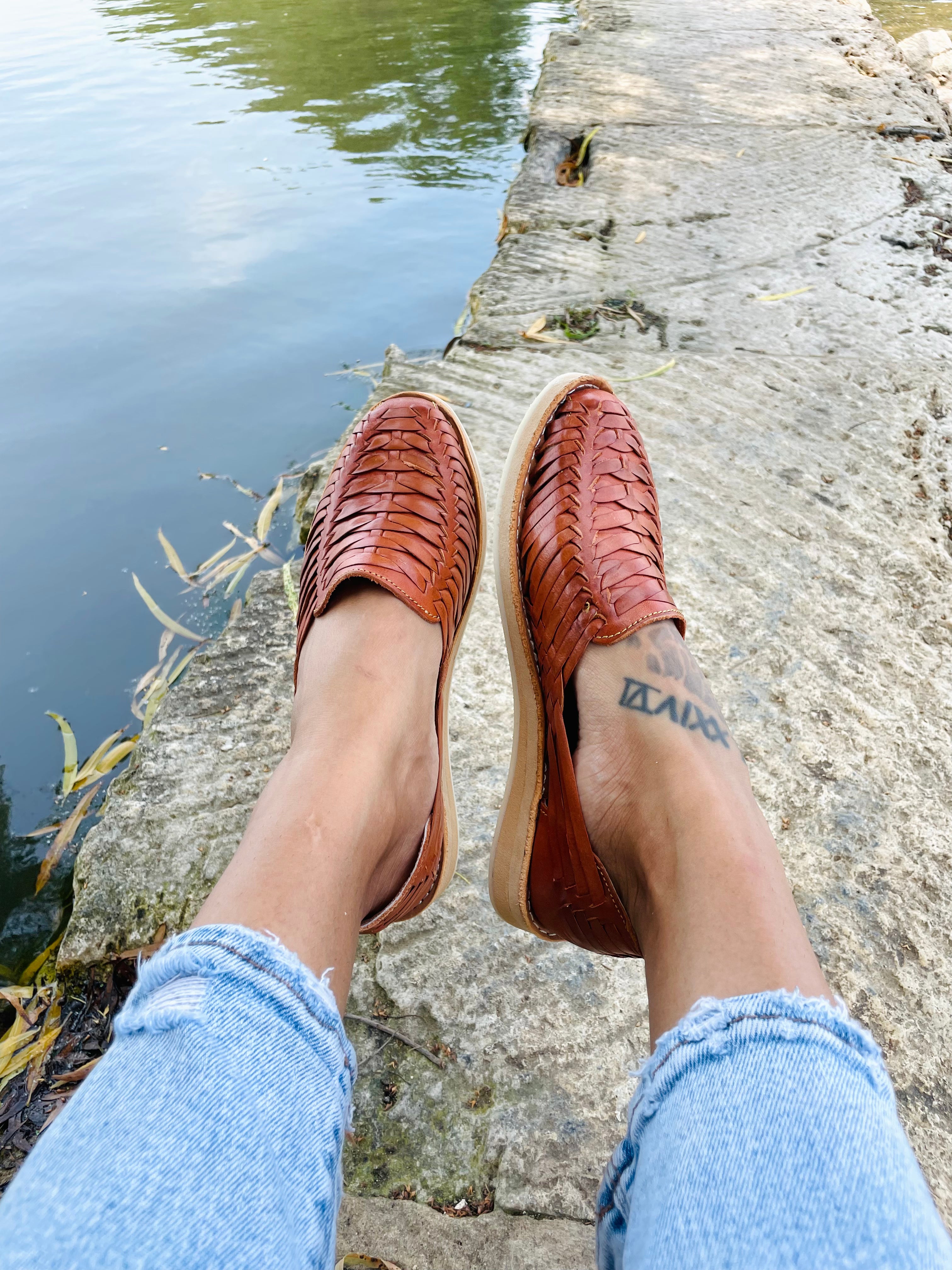 ELUNEY HUARACHES - LIGHT BROWN