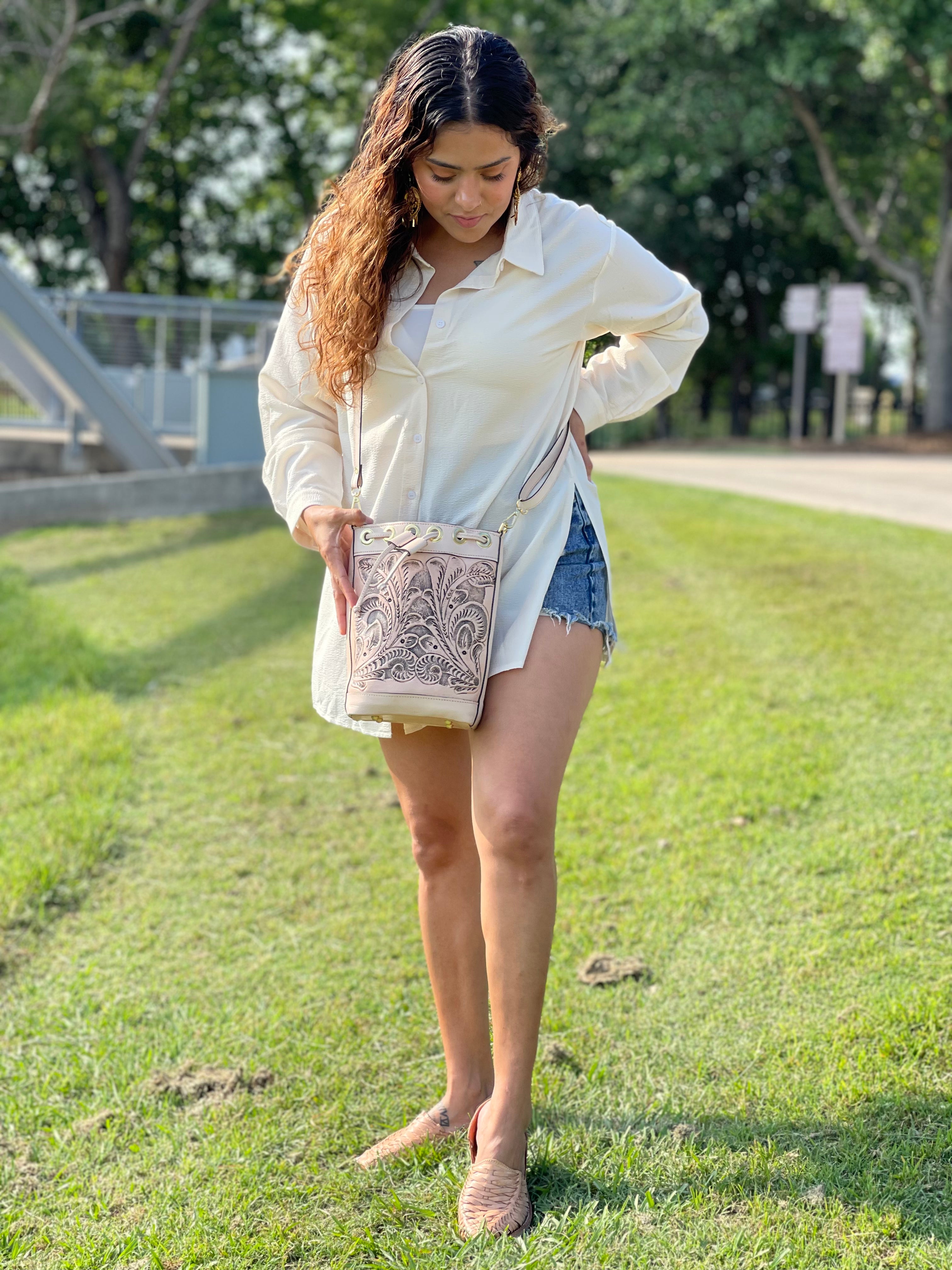 YARETZI - PIEL NATURAL BUCKET BAG