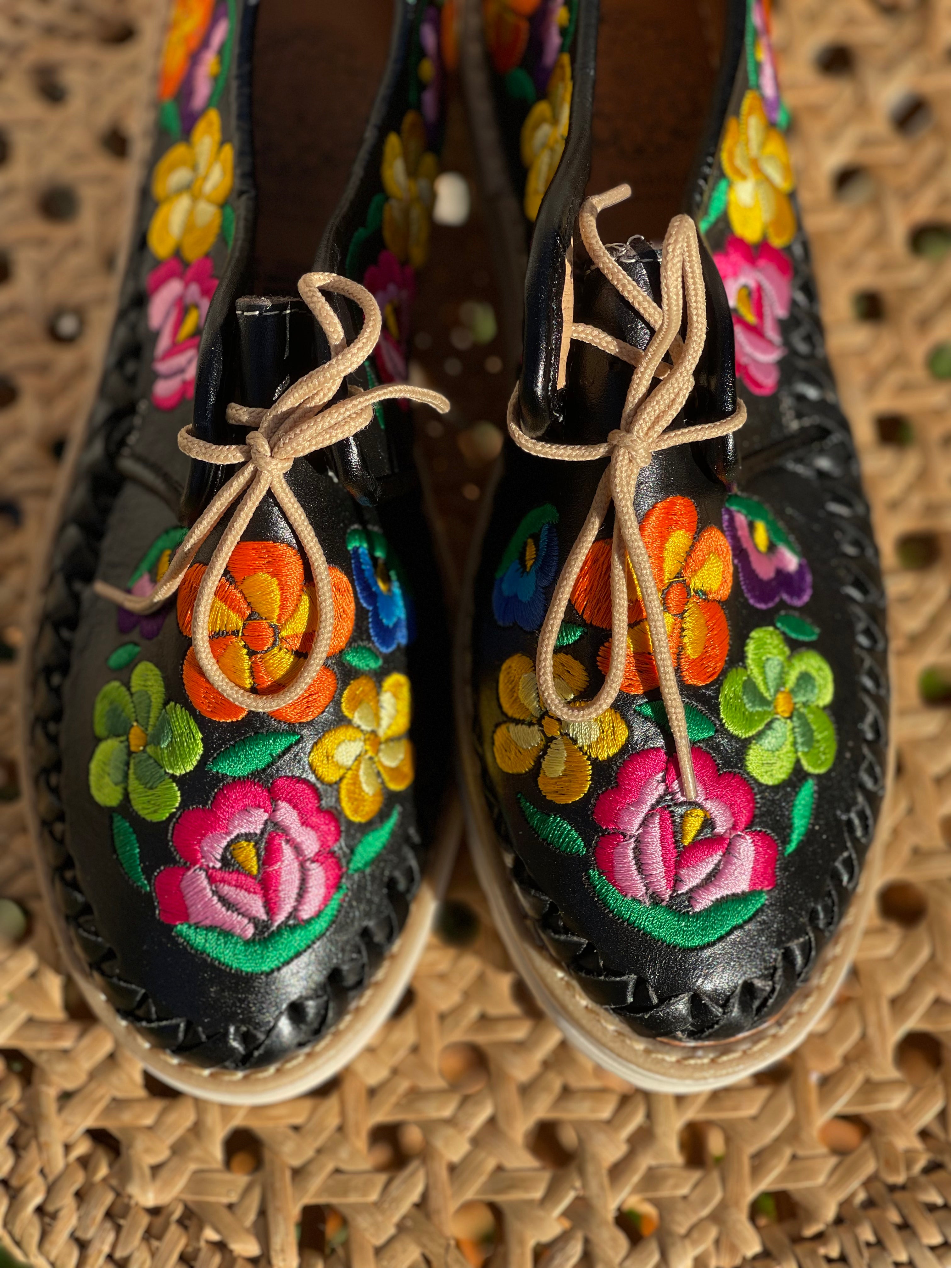 FLORES LOAFERS - BLACK