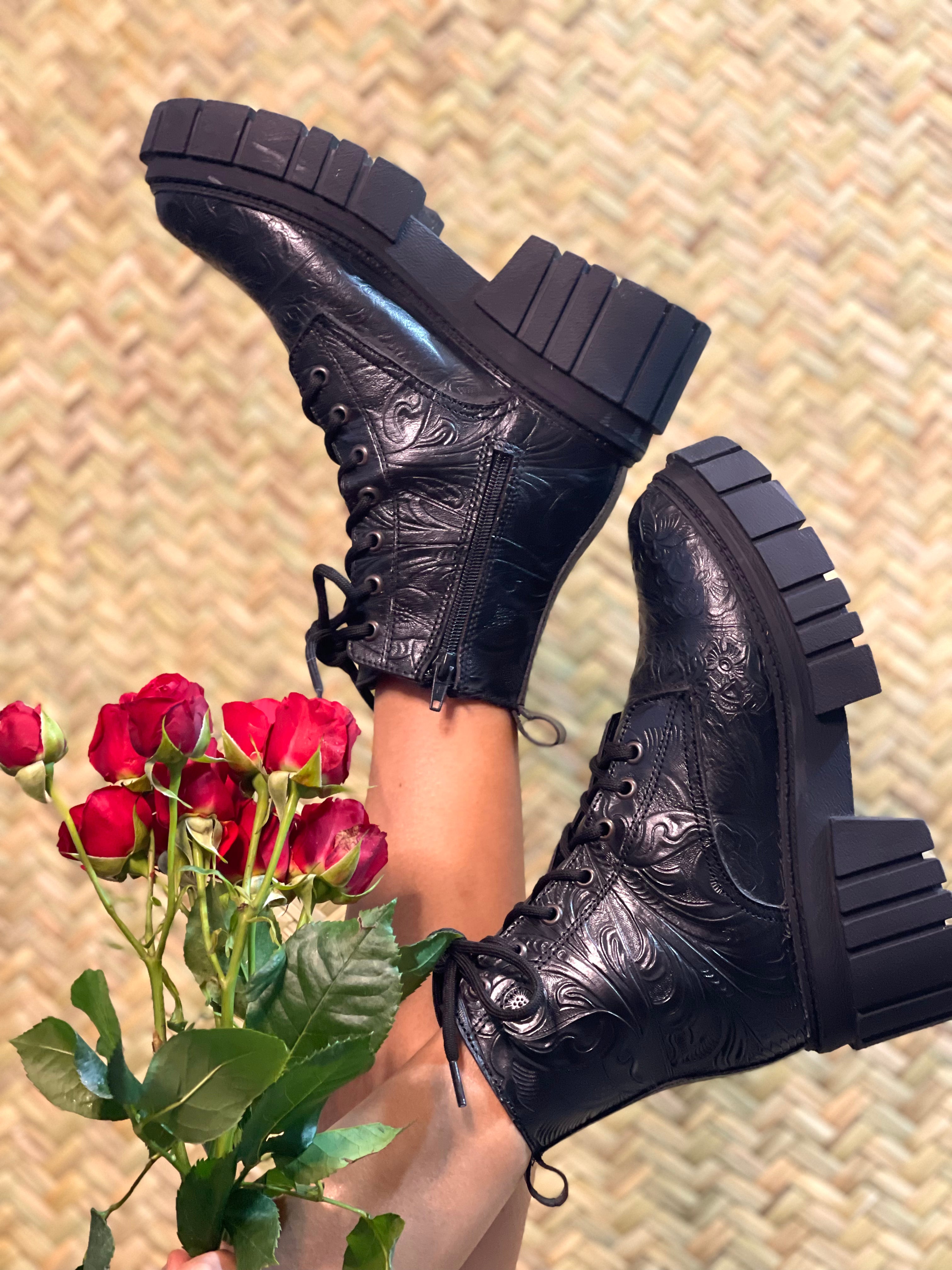 ROCKERA BOOTS - BLACK