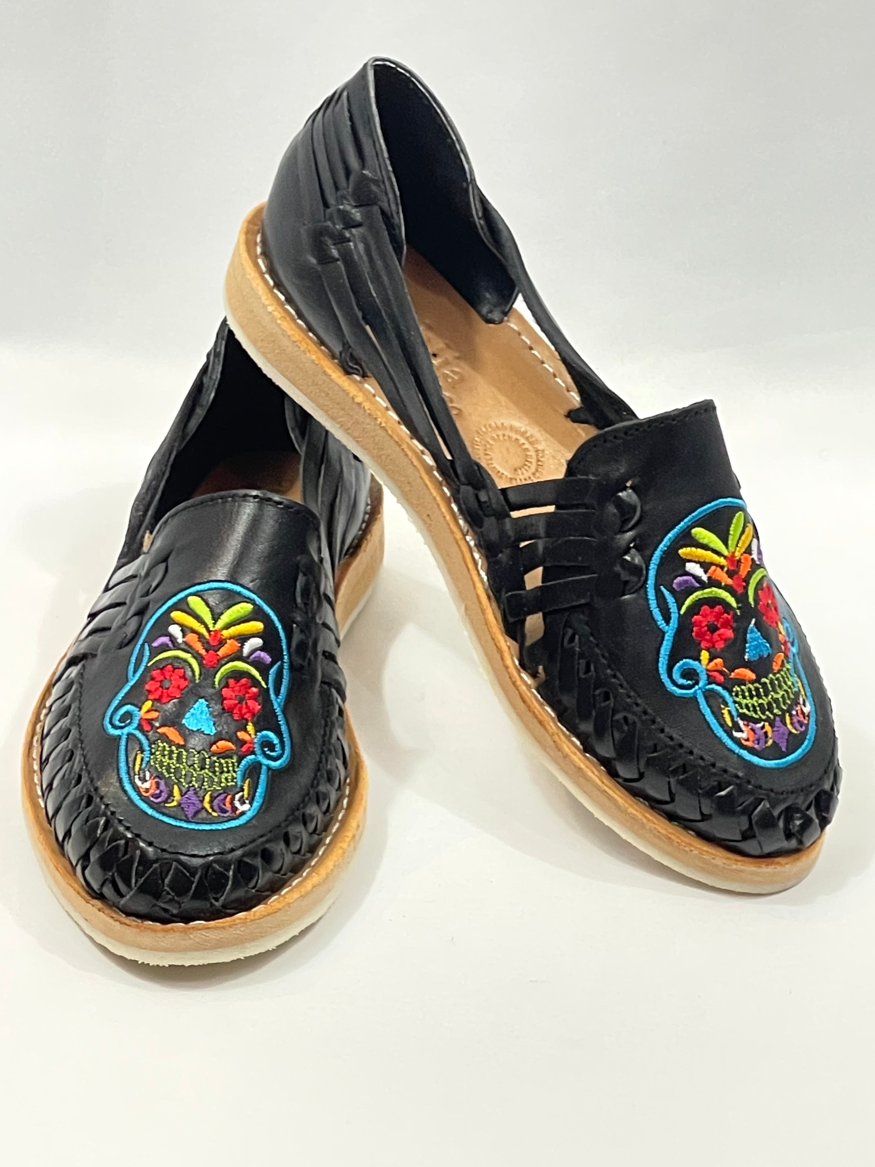 CALAVERA HUARACHES - BLACK