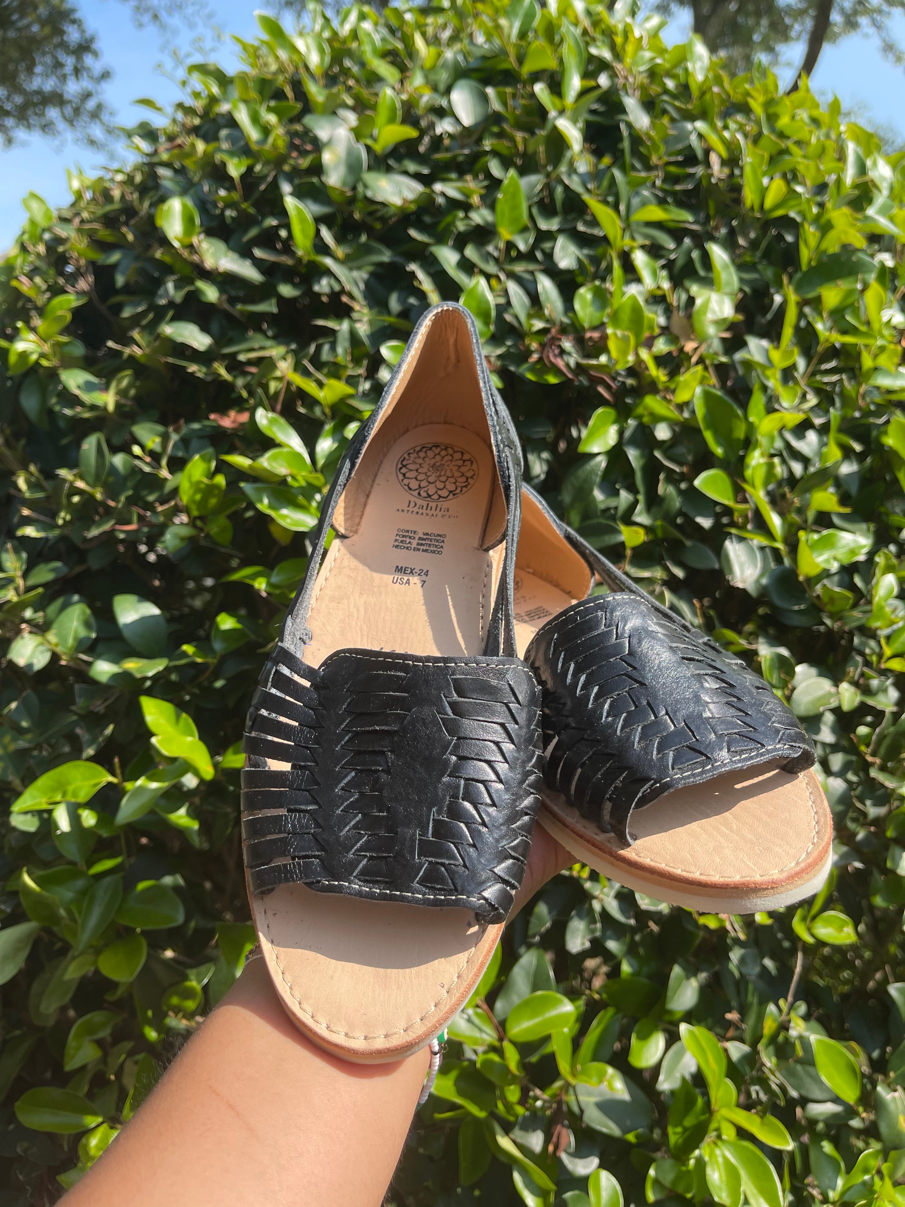 HUARACHES NEGROS MALINCHE