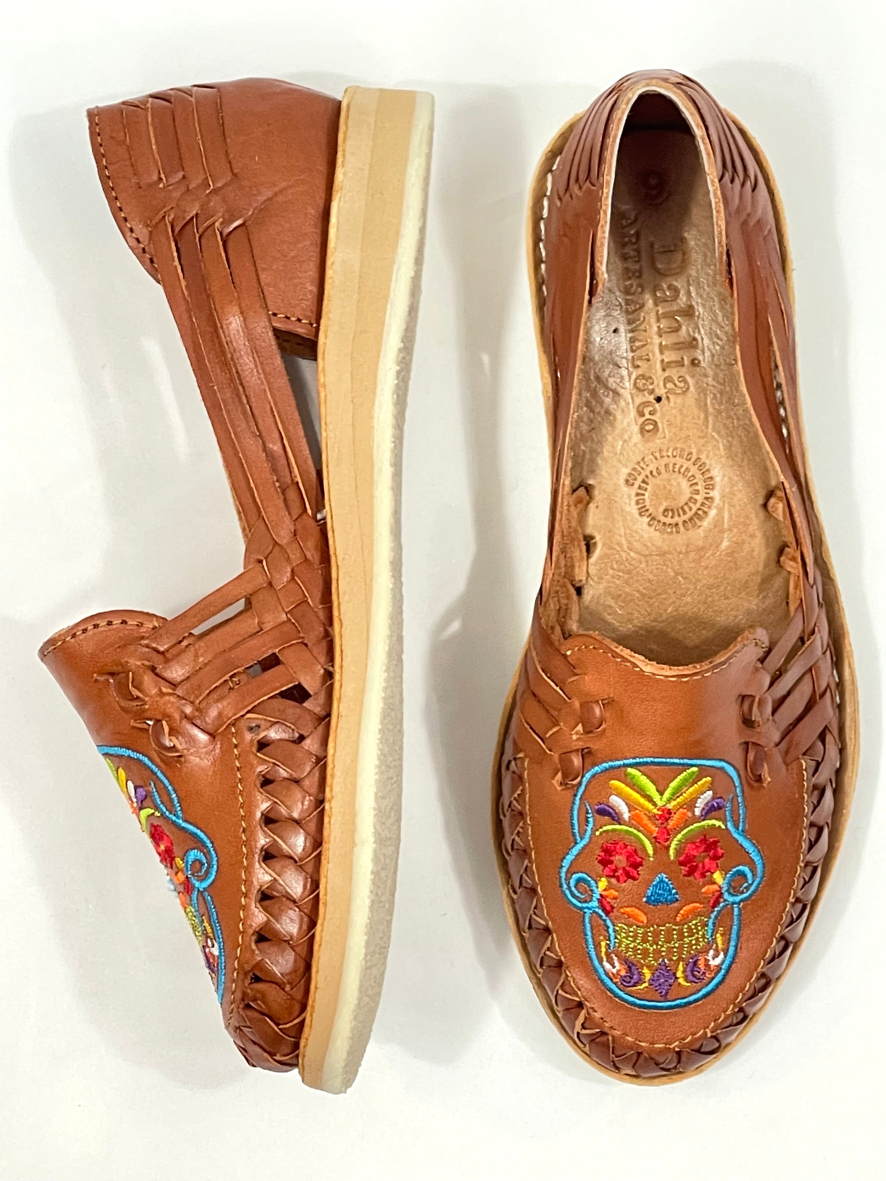 CALAVERA HUARACHES - BROWN