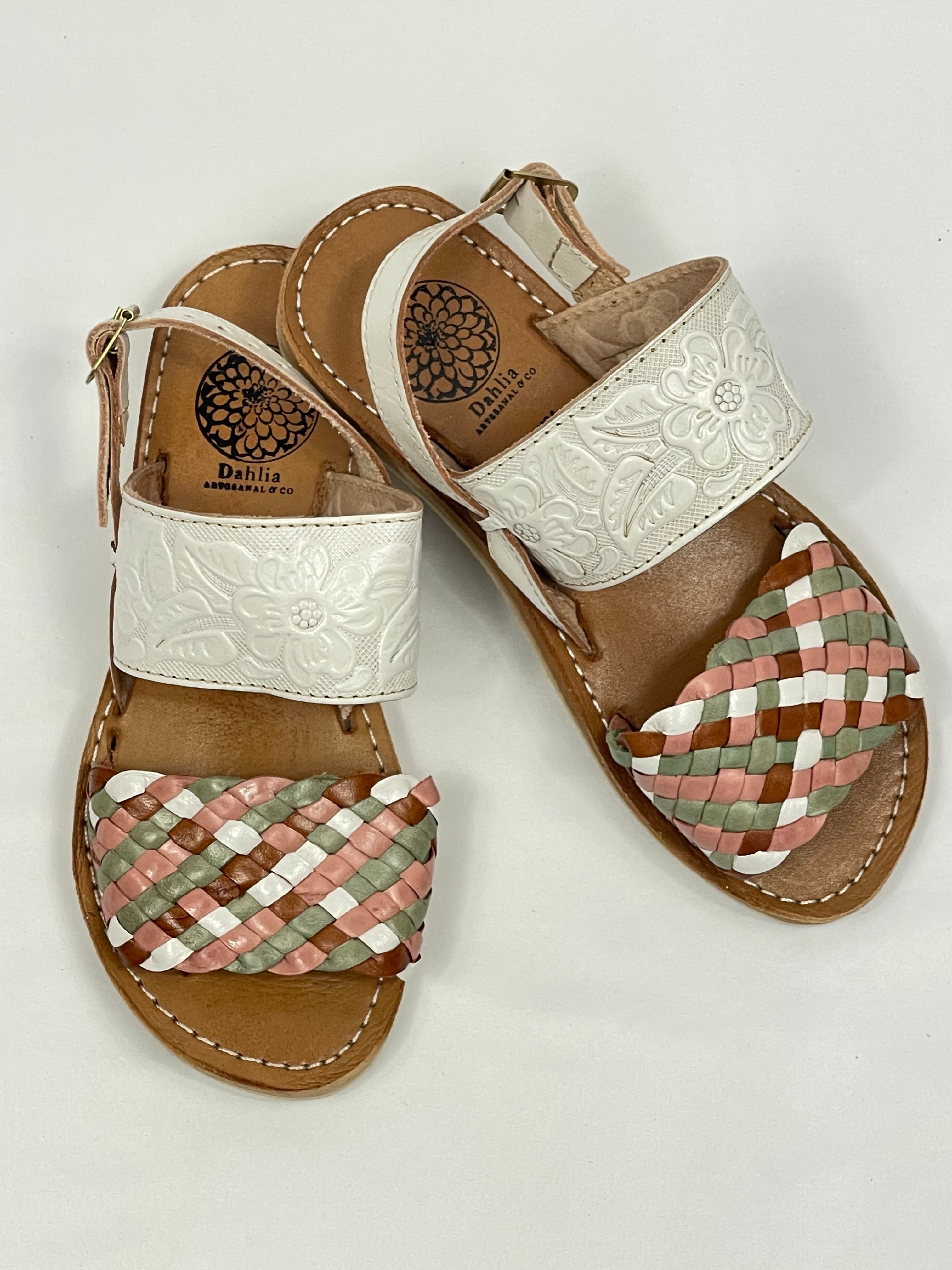 YARA HUARACHES