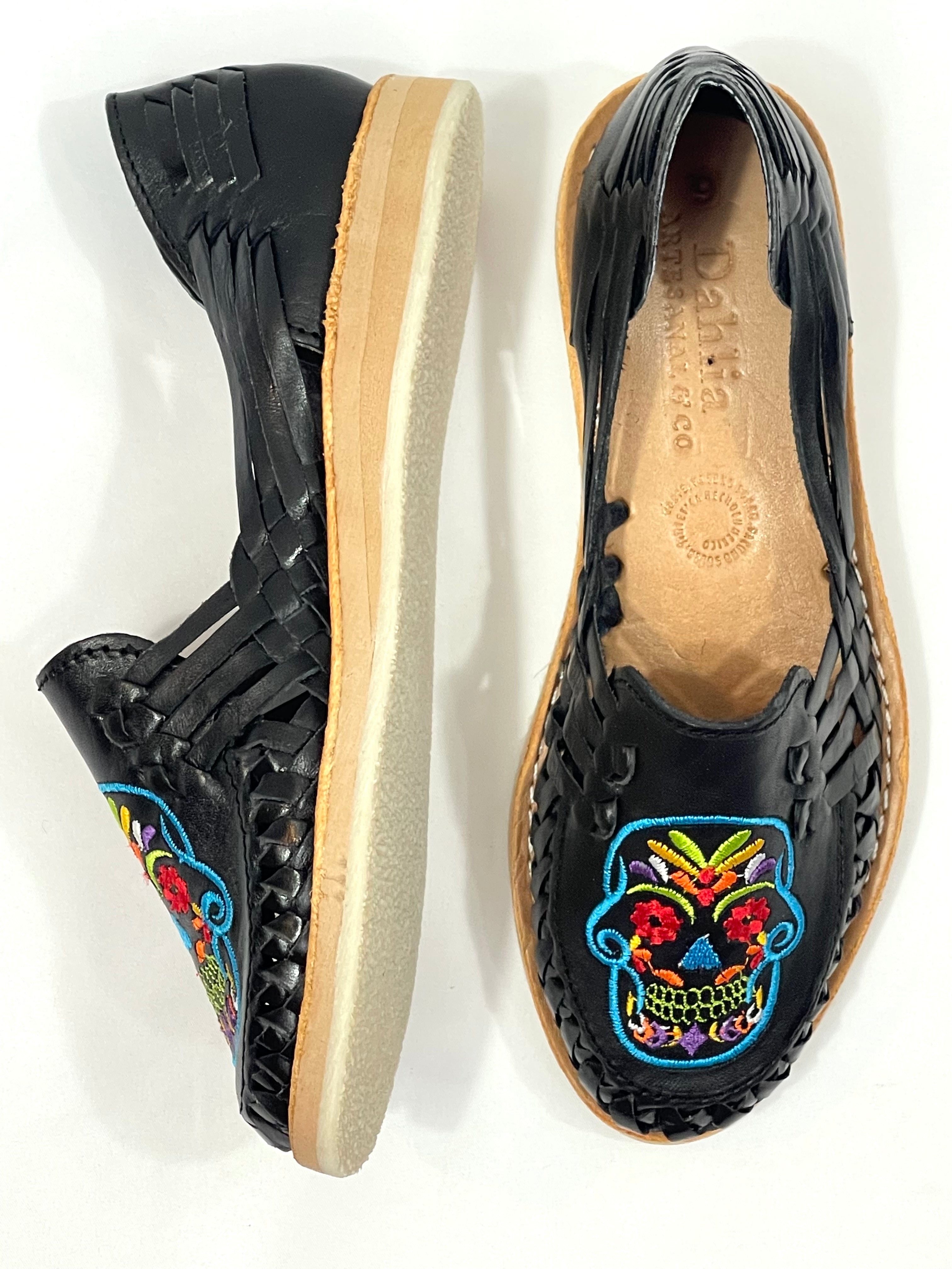 CALAVERA HUARACHES - BLACK
