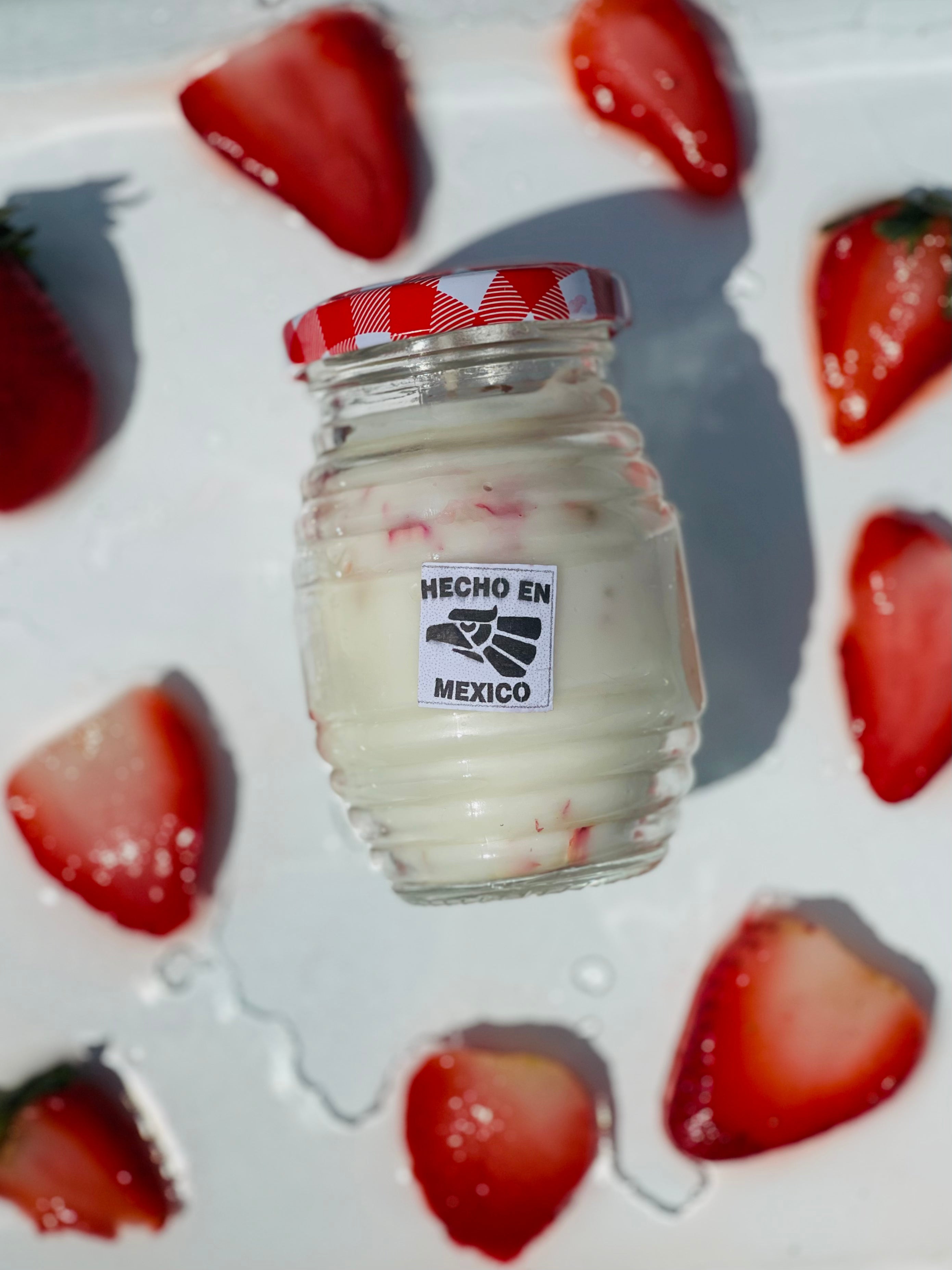 FRESAS CON CREMA
