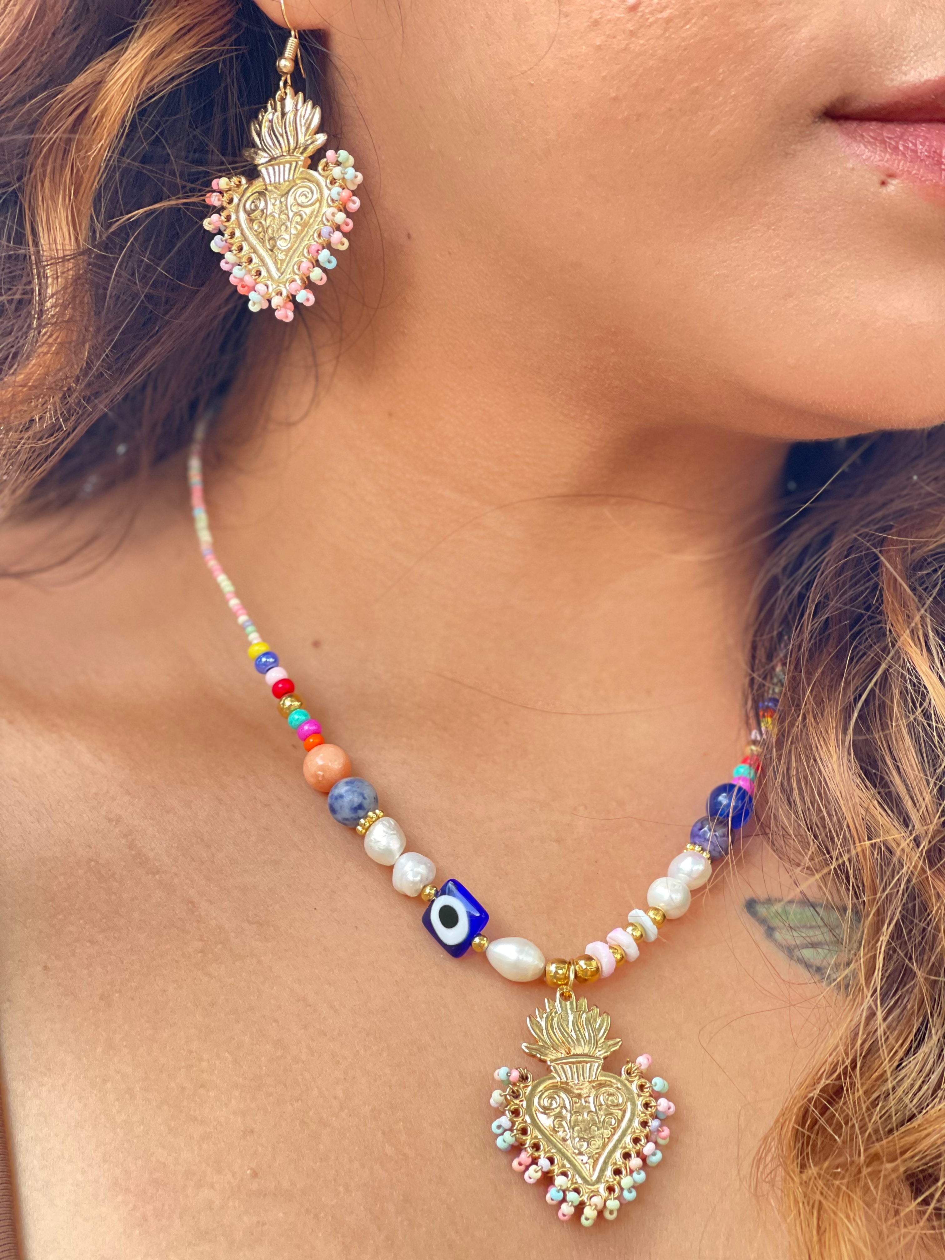 CORAZONCITO SAGRADO - NECKLACE