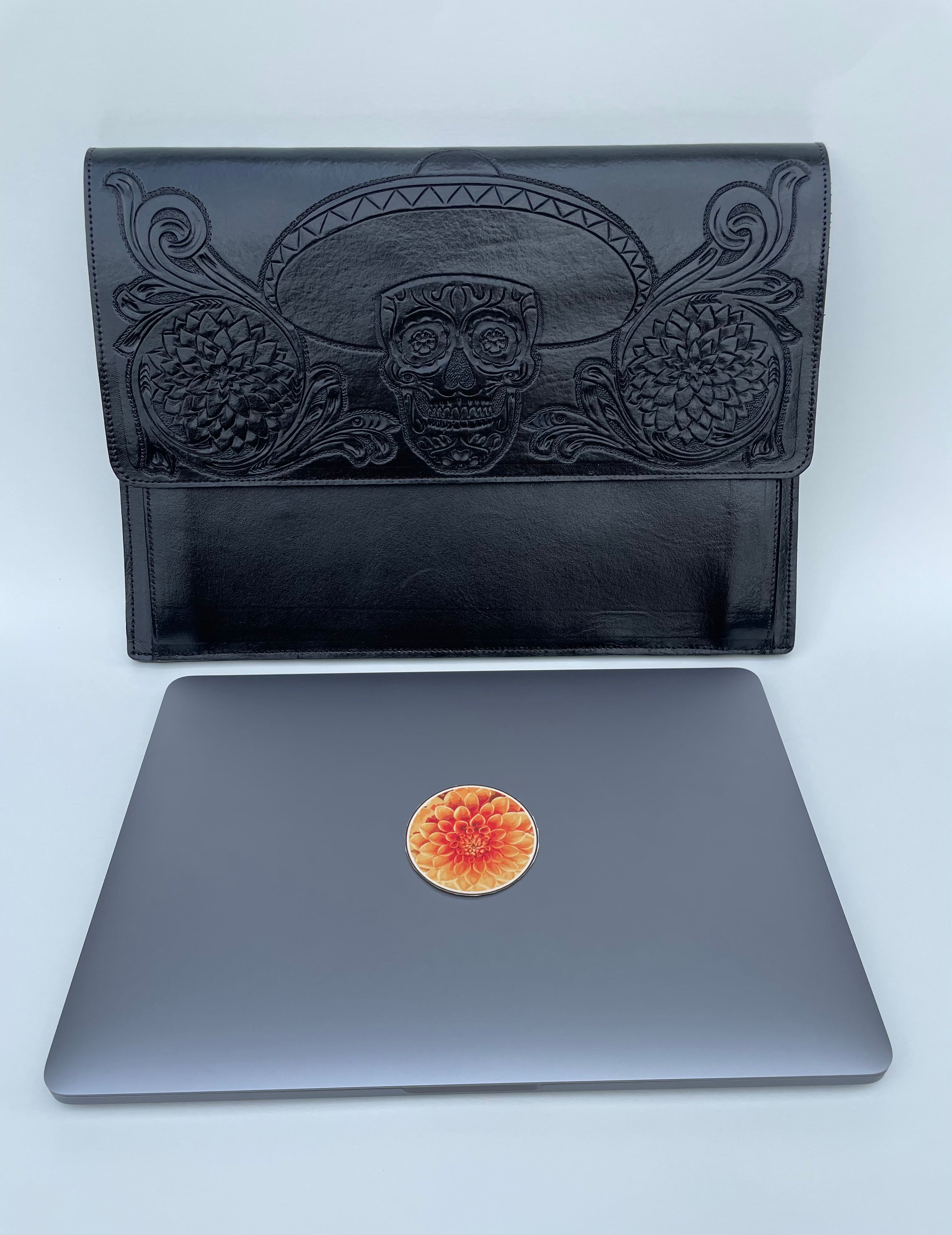 FUNDA PARA PORTÁTIL CALAVERA CHARRO - EDICIÓN LIMITADA - PREVENTA
