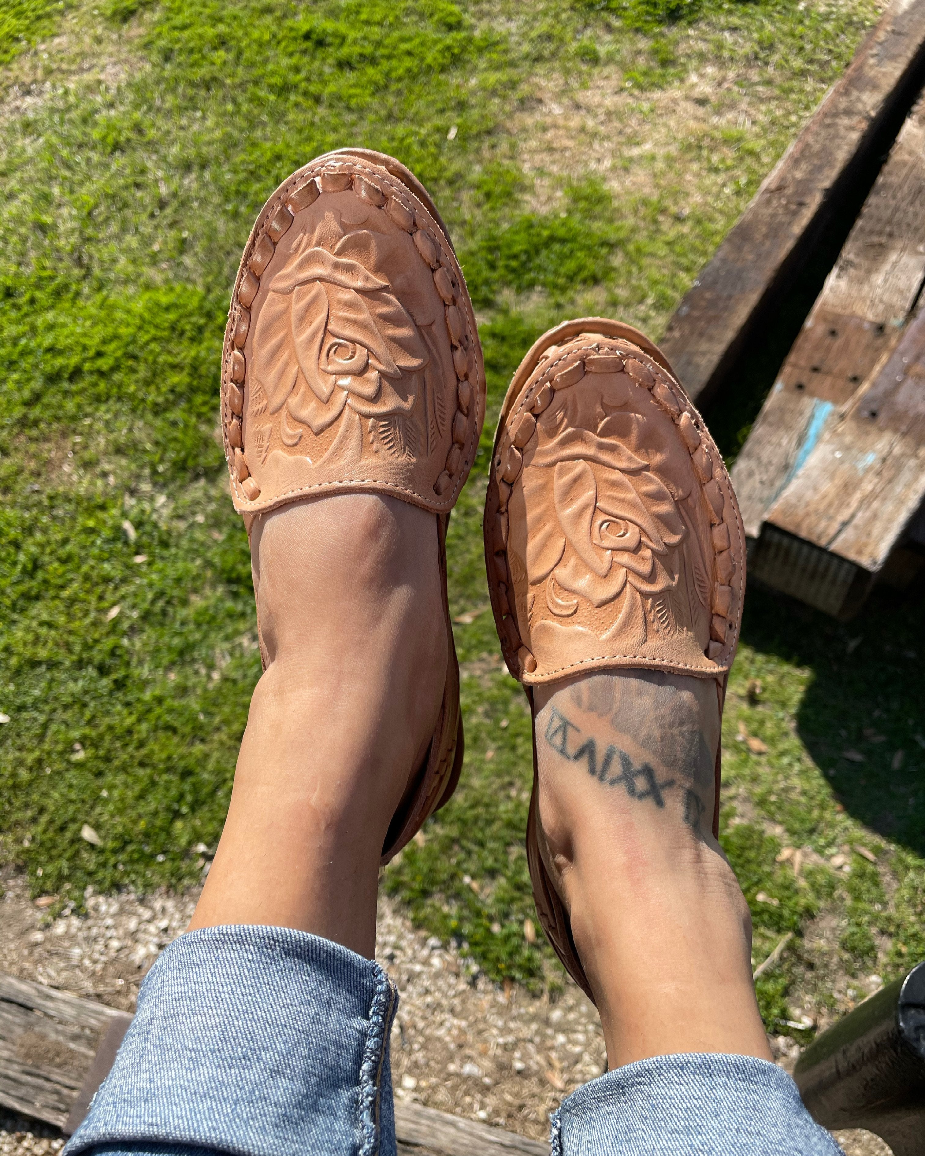 ROSA HUARACHES