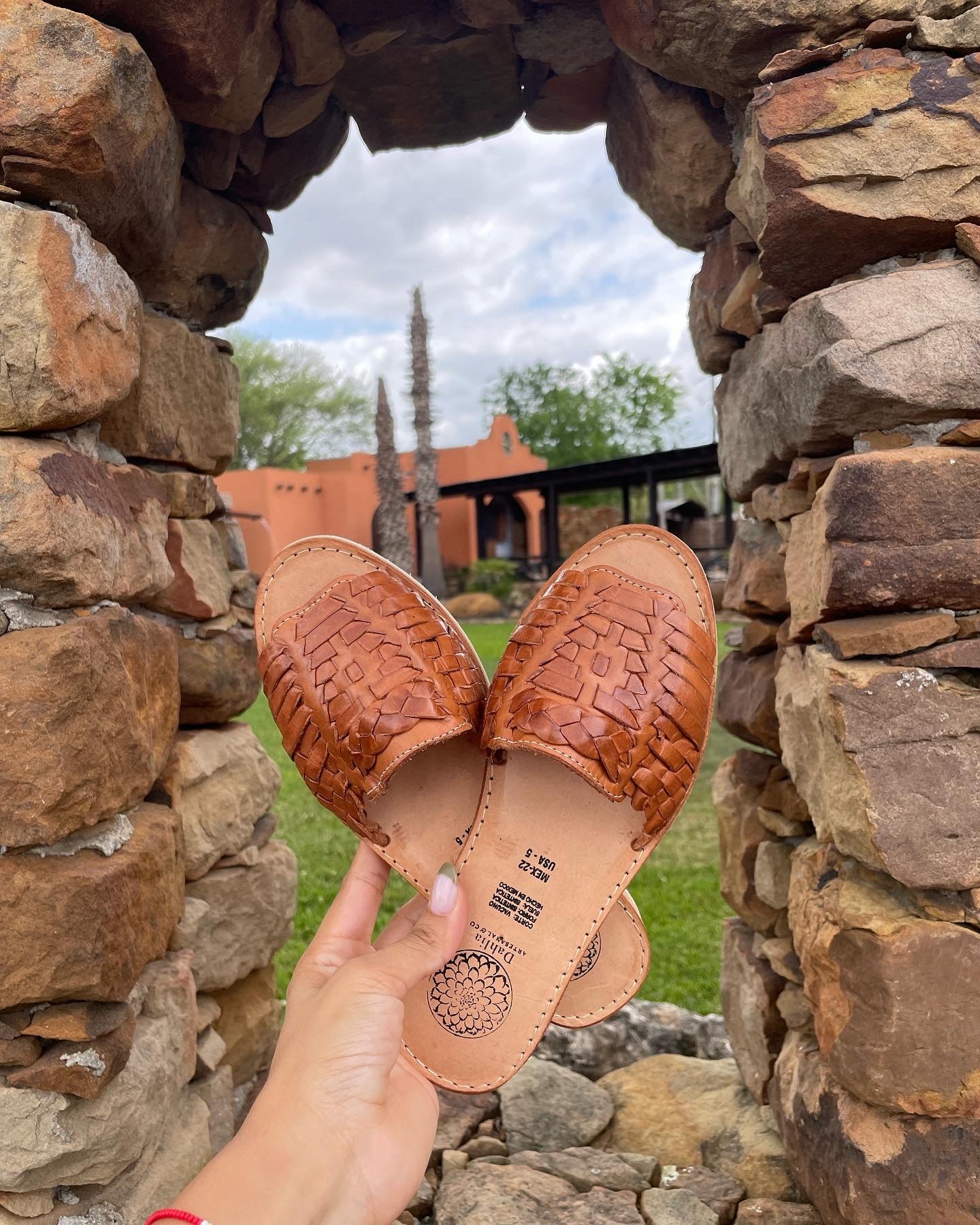 LEYNY SLIDES - BROWN