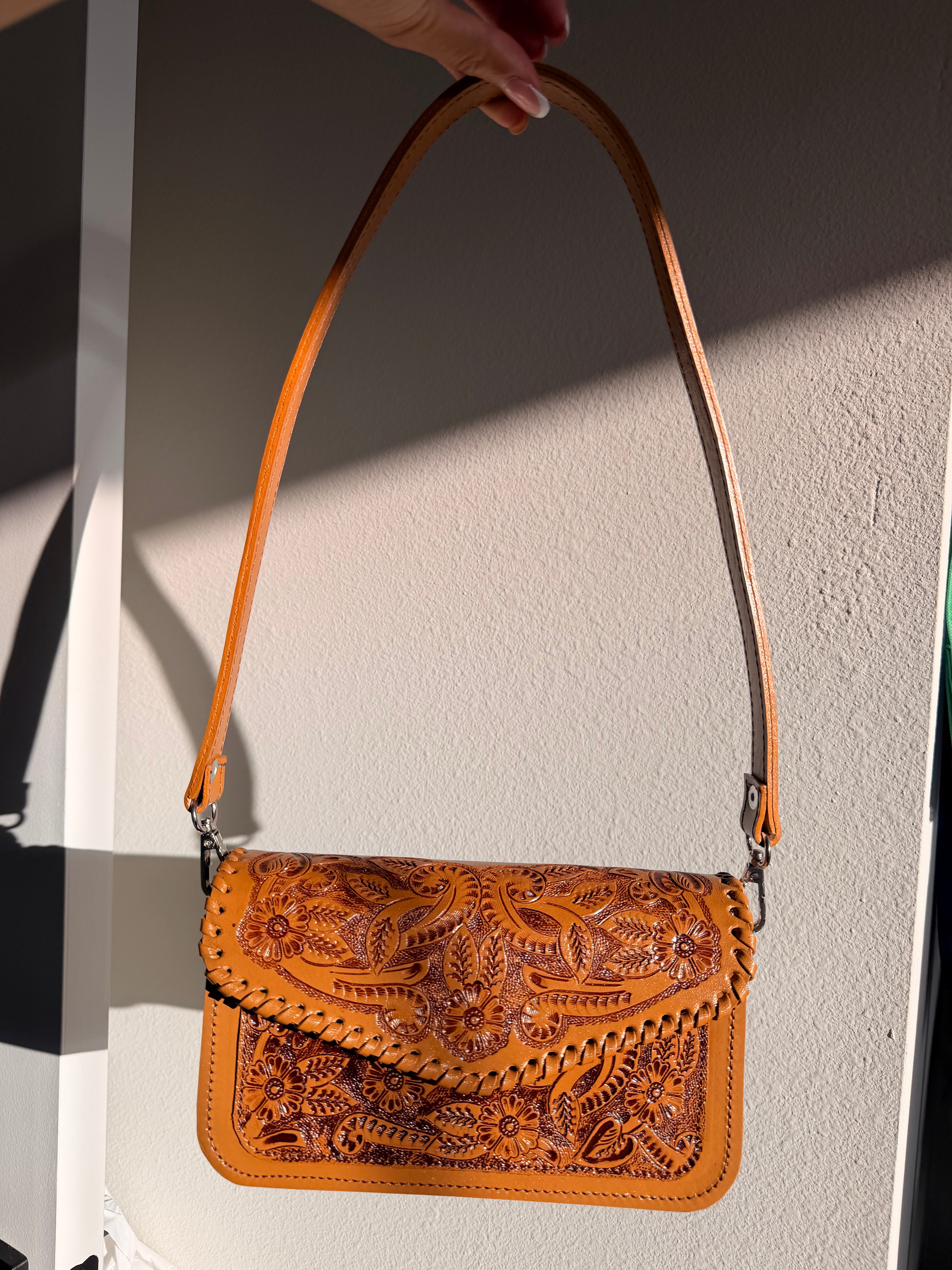MILAGROS SHOULDER BAG - MIEL