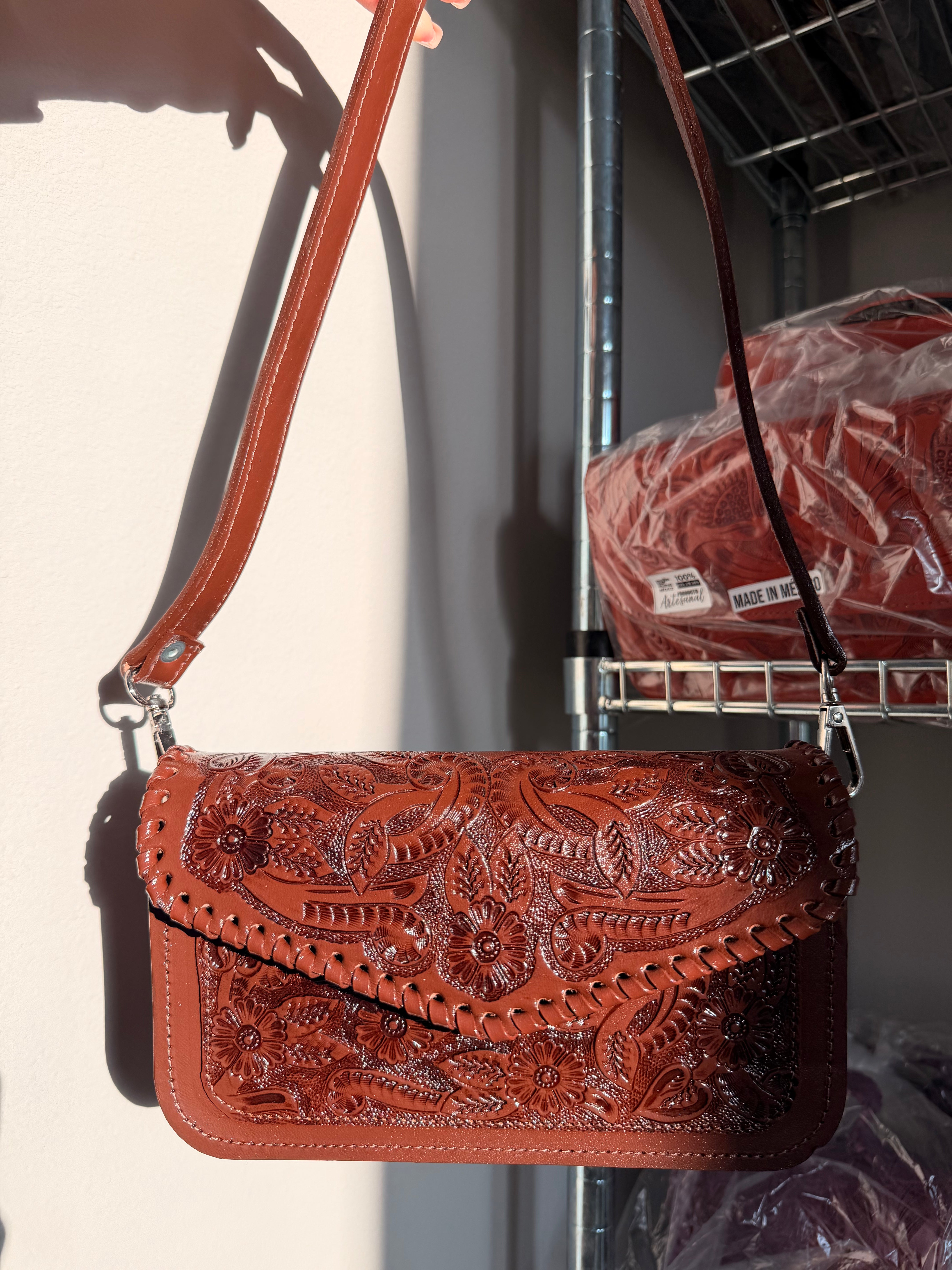 MILAGROS SHOULDER BAG - CHOCOLATE