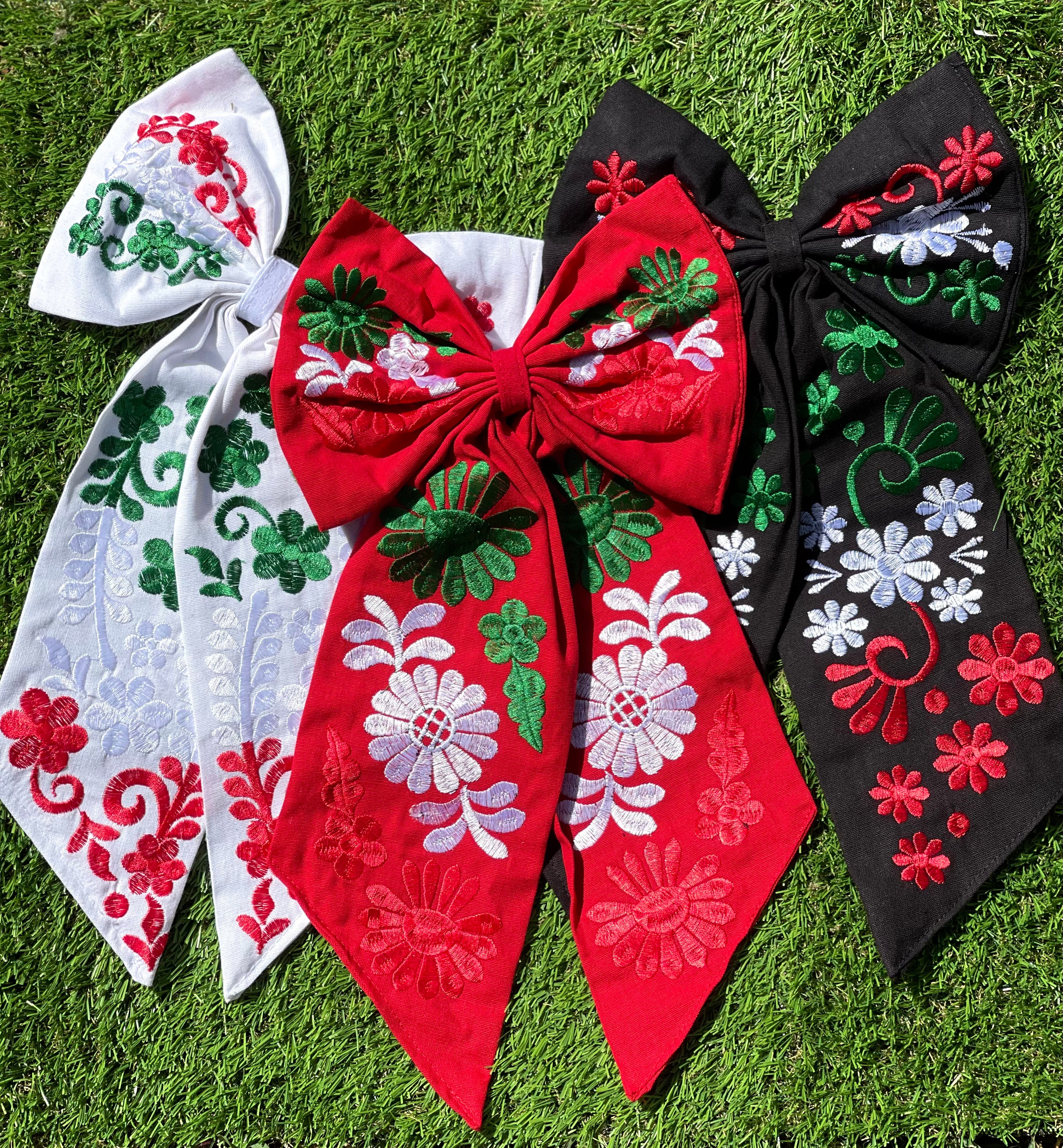 FIESTA PATRIAS EMBROIDERED HAIR BOWS