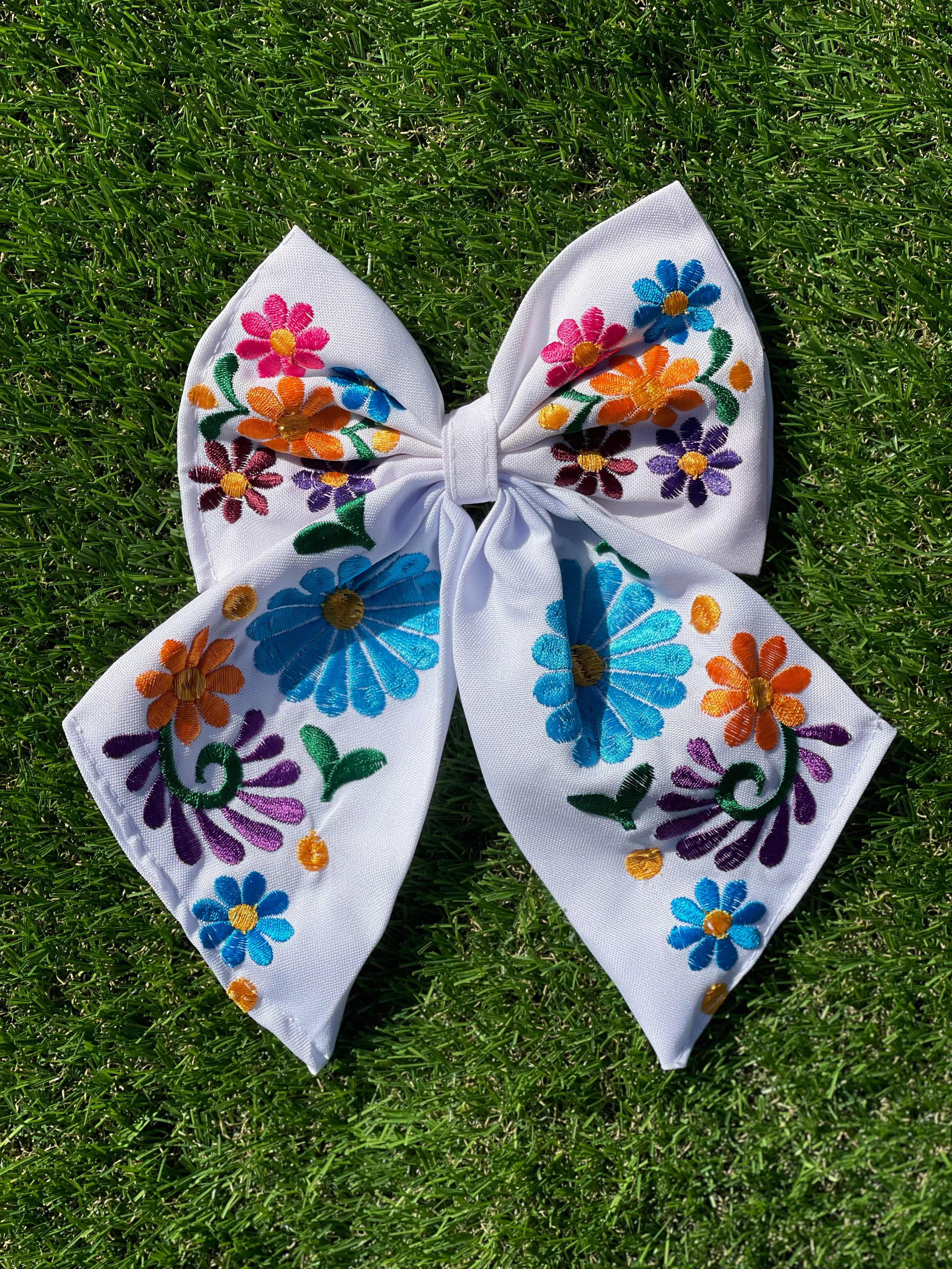 COQUETTE EMBROIDERED HAIR BOWS - SMALL