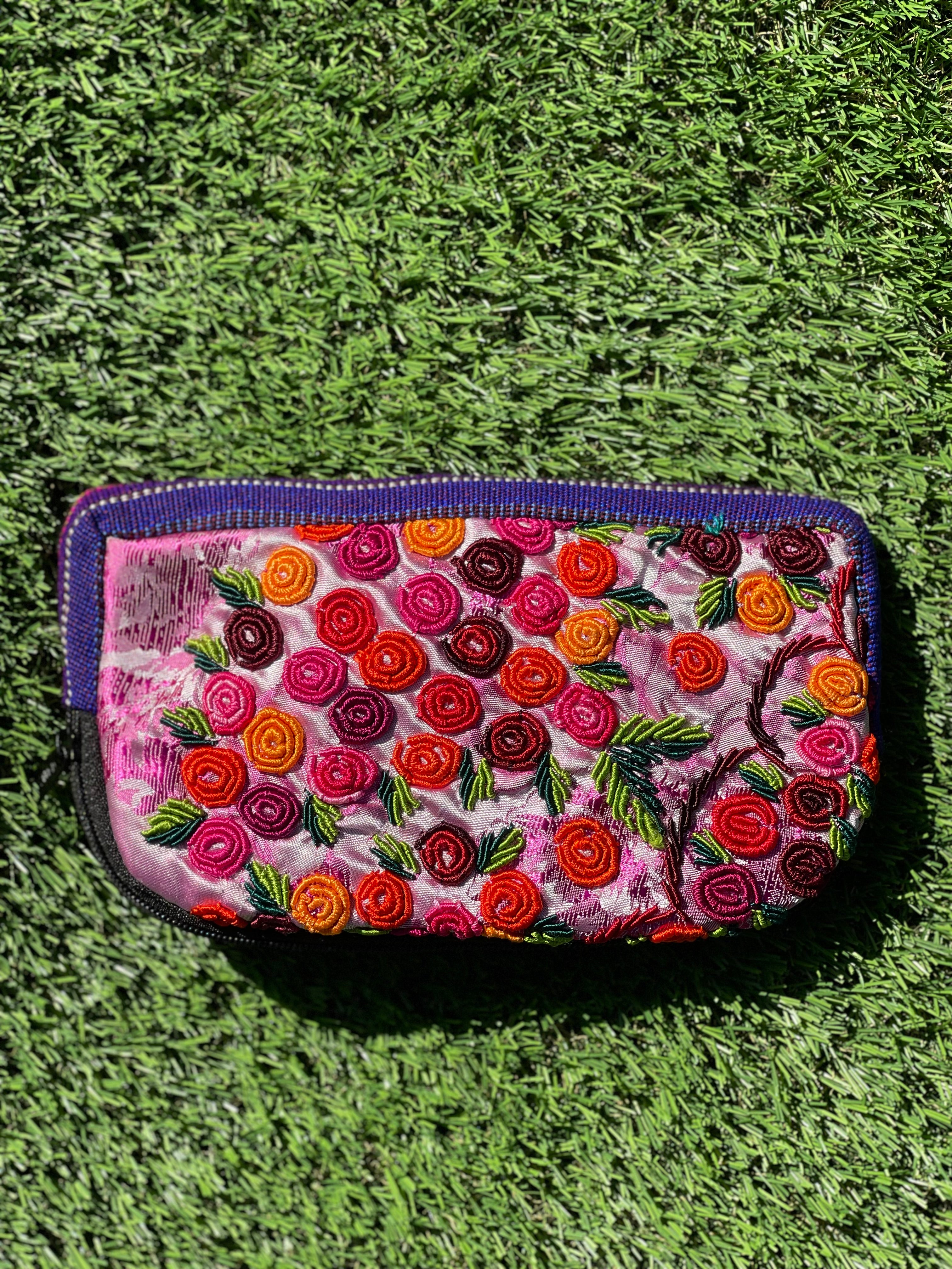 FLORES HUIPIL EMBROIDERED ESSENTAIL PENCIL ZIPPER BAG