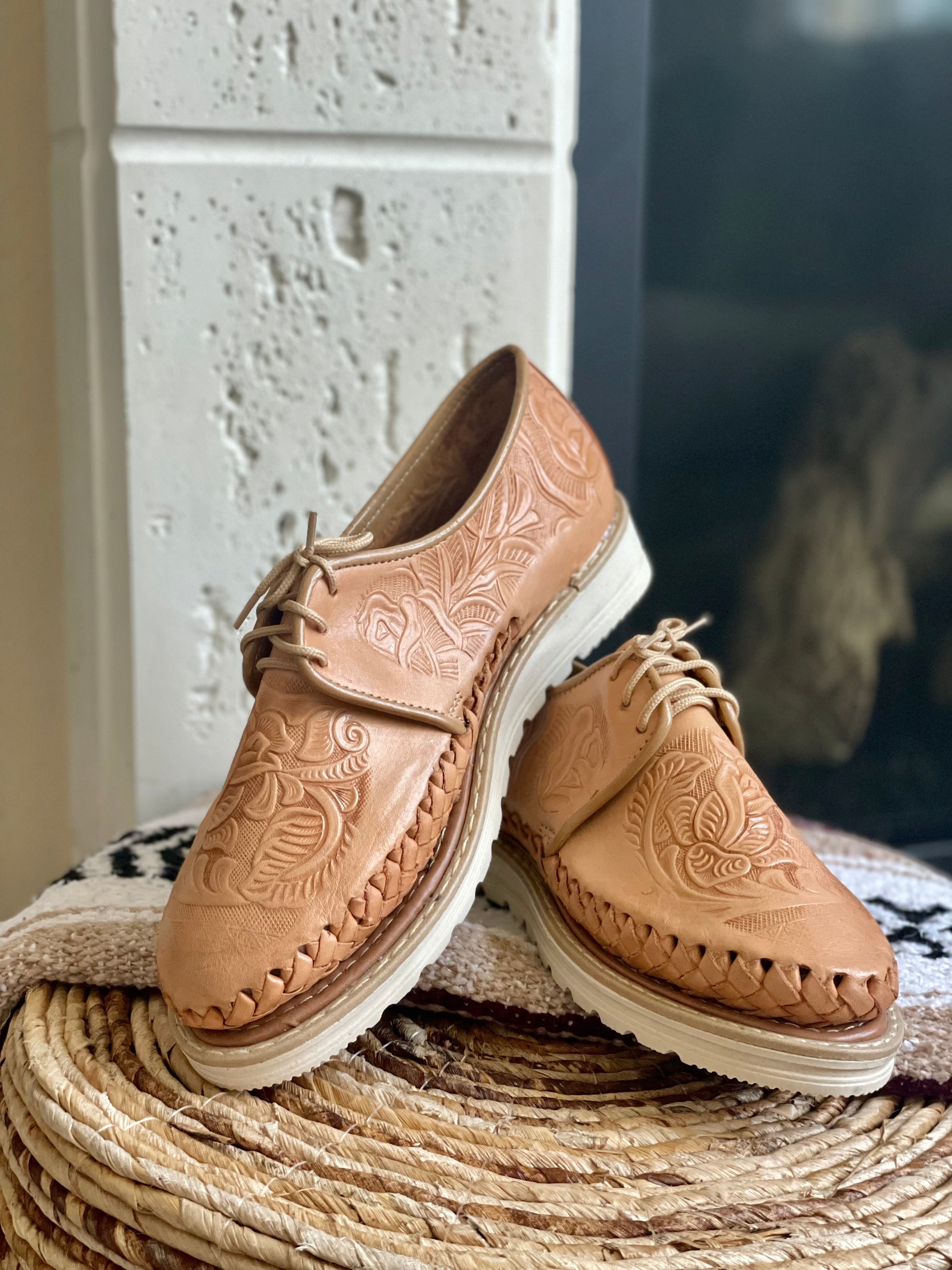 LOAFERS - TAN