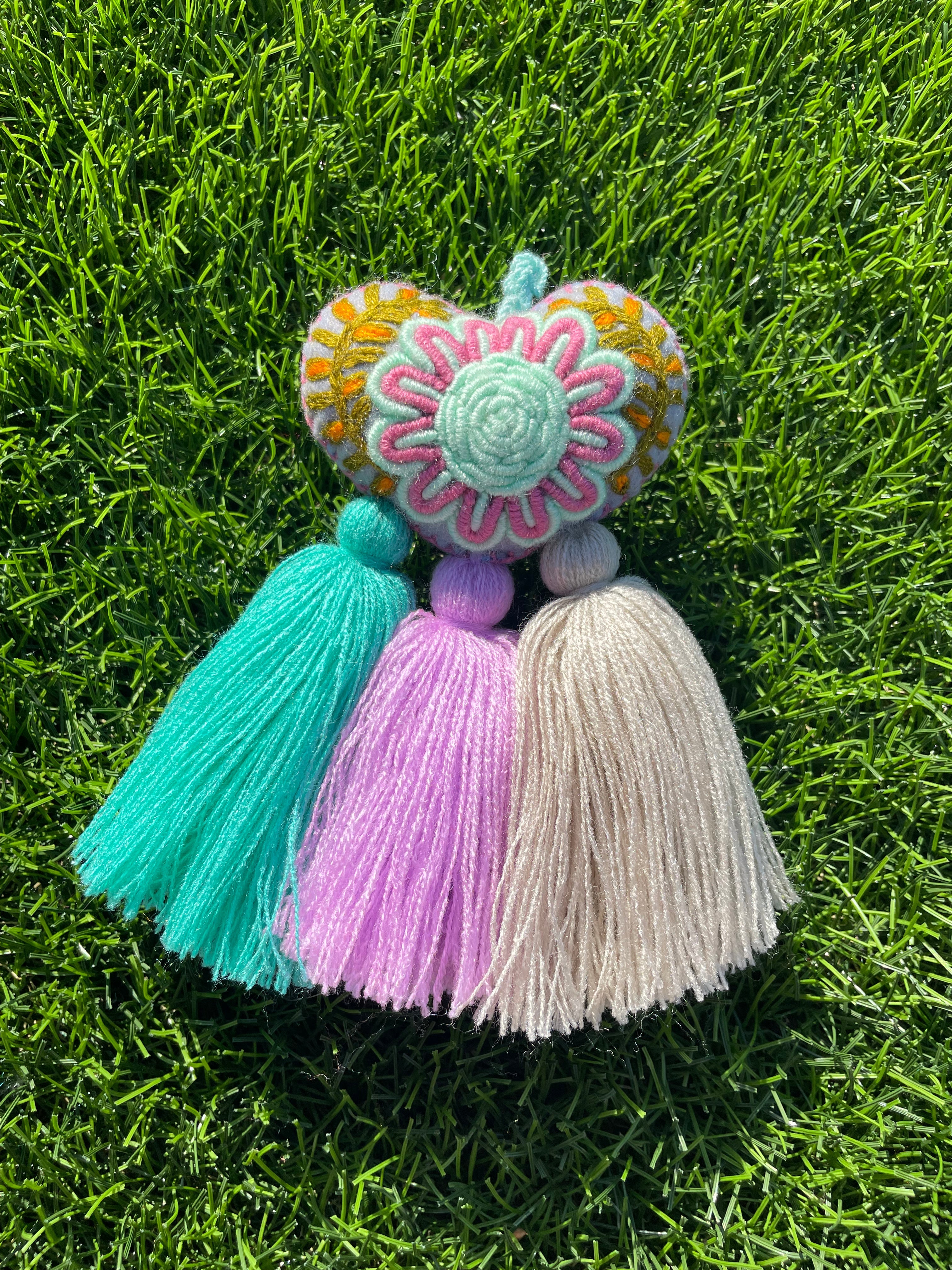 CORAZON TASSEL