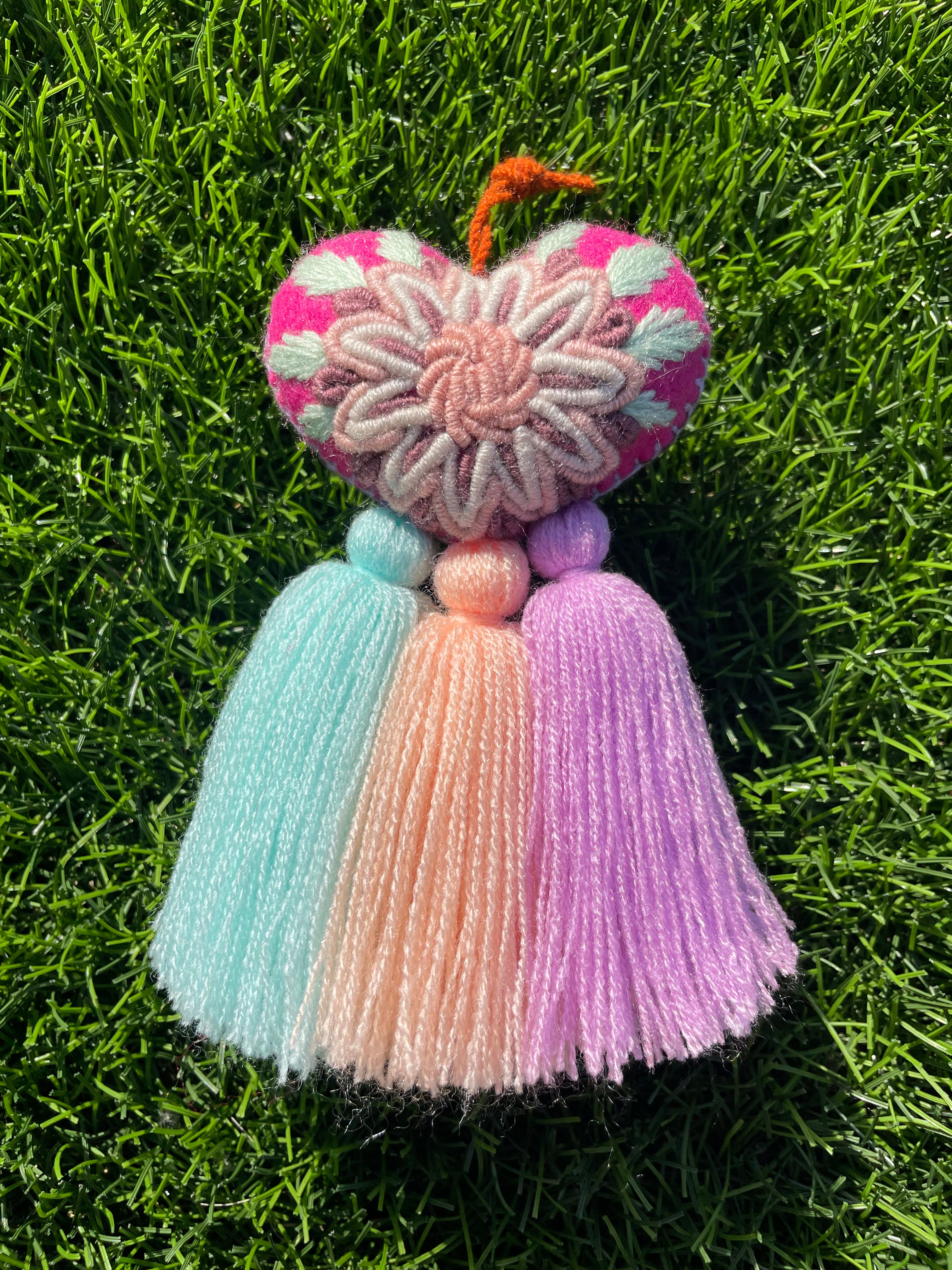 CORAZON TASSEL